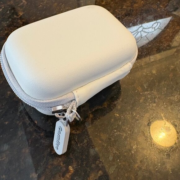 5200mAh Mini Portable Charger Power Bank with USB-C Cable plus storage case. - Picture 6 of 7